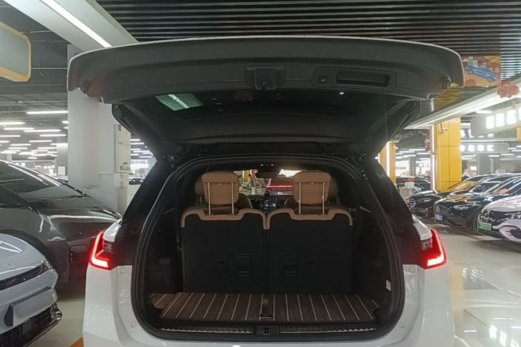 Used Nio ES8 2020 580 km Range Six-Seater Version Trunk