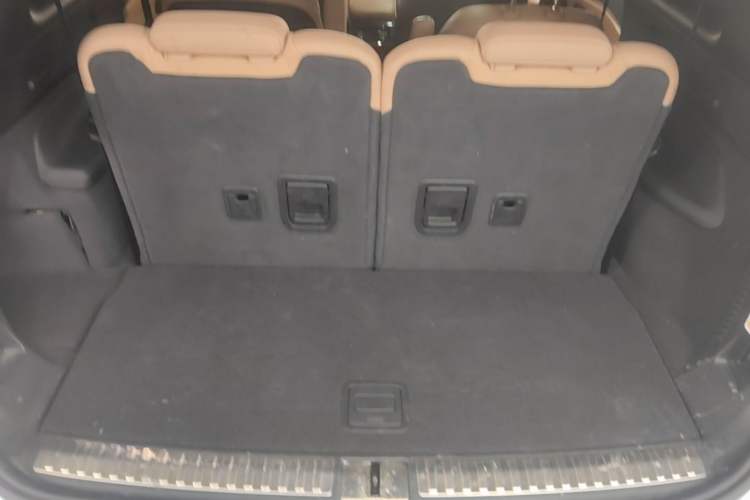 Used Nio ES8 2020 415 km Range 6-Seater Version Trunk