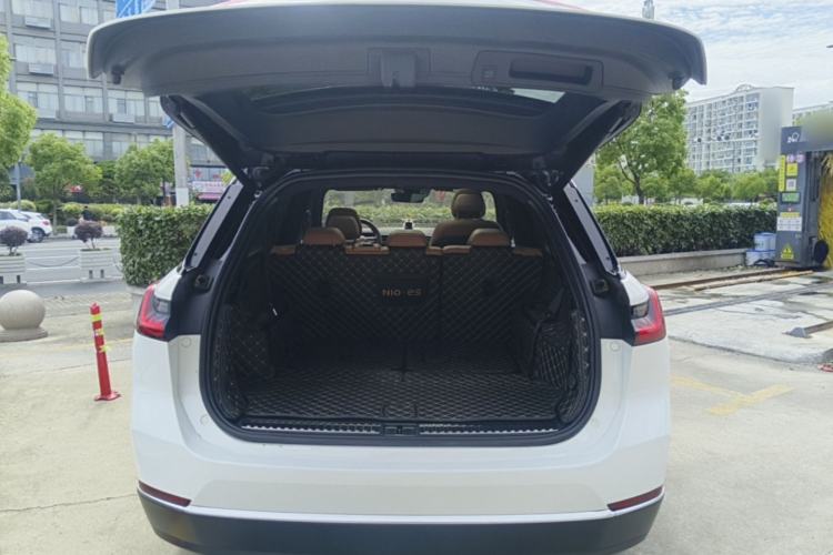 Used Nio ES8 2020 415 km Range 7-Seater Version Trunk