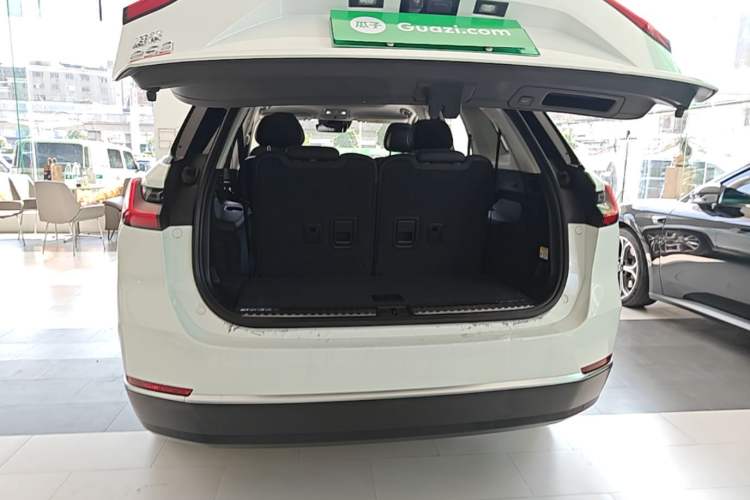 Used Nio ES8 2020 415 km Range 6-Seater Version Trunk
