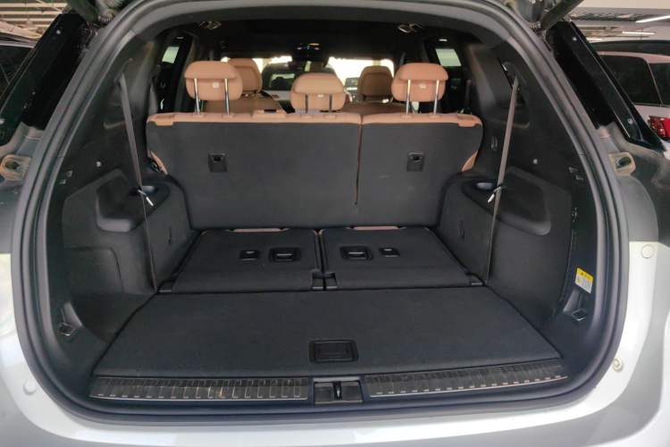 Used Nio ES8 2020 415 km Range 7-Seater Version Trunk