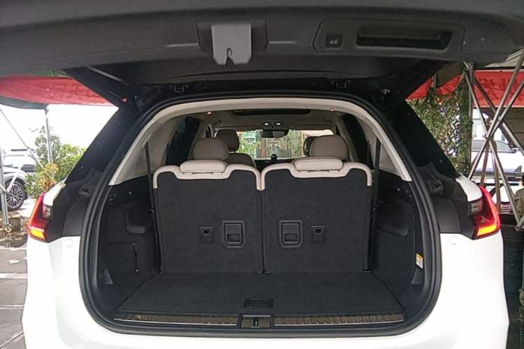 Used Nio ES8 2020 415 km Signature Edition 6-Seater Version Trunk