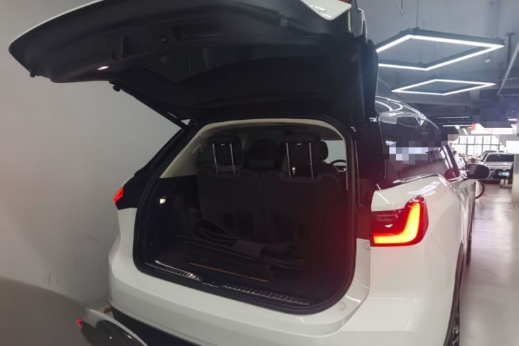 Used Nio ES8 2020 415 km Signature Edition 6-Seater Version Trunk