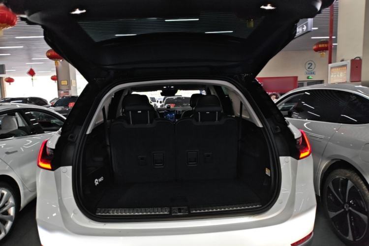 Used Nio ES8 2020 580 km Range Six-Seater Version Trunk