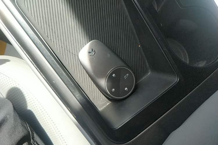 Used Nio ES8 2020 415 km Range 6-Seater Version Vehicle Key