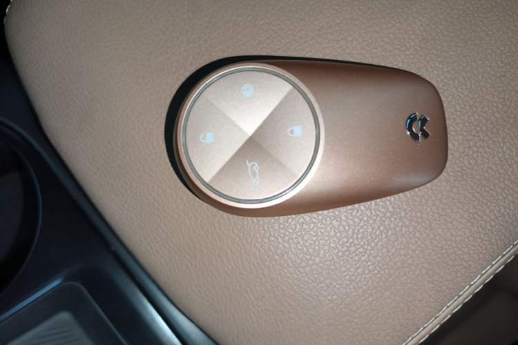 Used Nio ES8 2020 415 km Signature Edition 6-Seater Version Vehicle Key