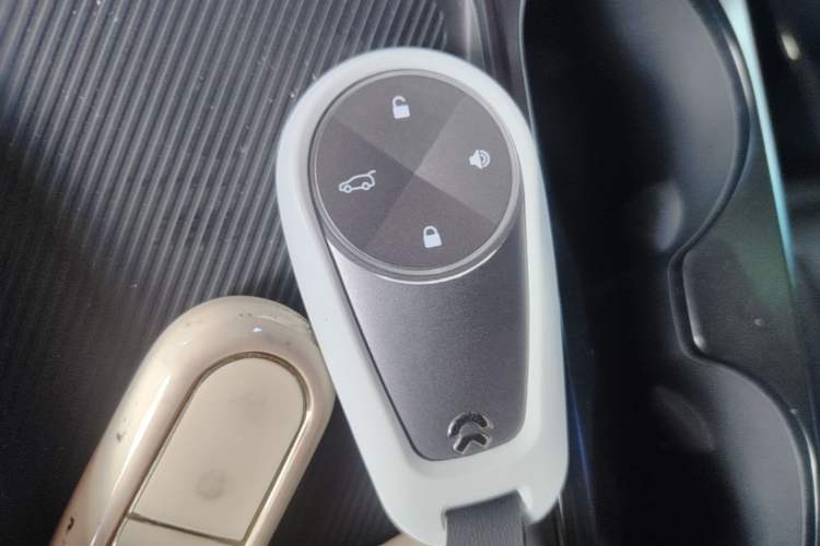 Used Nio ES8 2020 580 km Range Six-Seater Version Vehicle Key