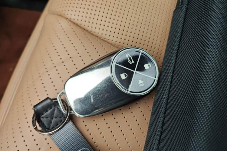 Used Nio ES8 2020 580 km Range Signature Edition Six-Seater Version Vehicle Key