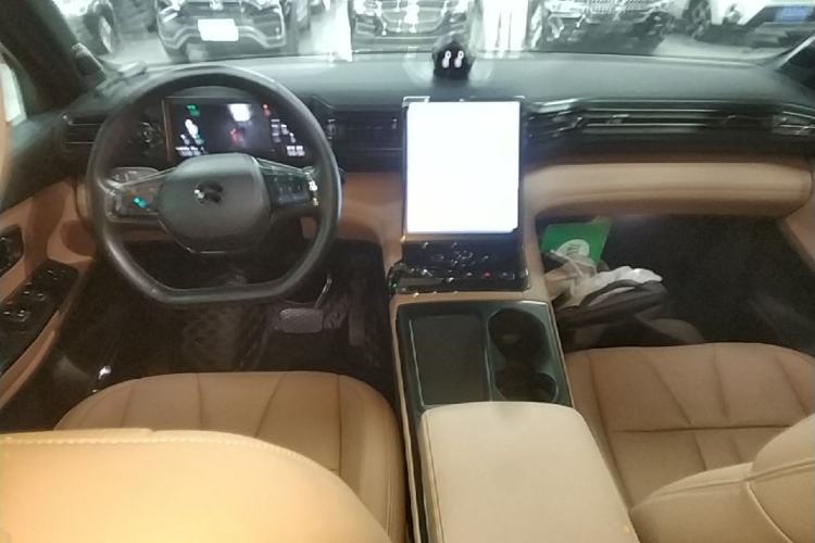 Used Nio ES8 2022 75 kWh Six-Seater Version Center Console