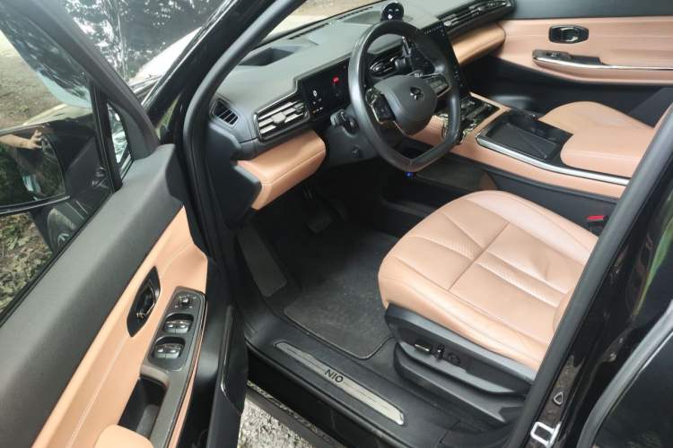 Used Nio ES8 2022 75 kWh Six-Seater Version Driver Seat