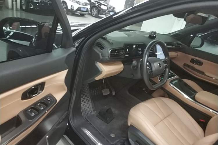 Used Nio ES8 2022 75 kWh Six-Seater Version Driver Seat