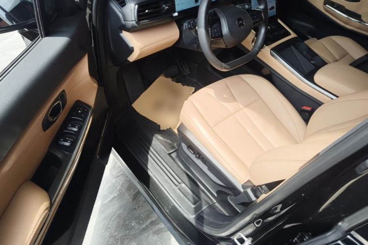Used Nio ES8 2022 100 kWh Six-Seater Version Driver Seat
