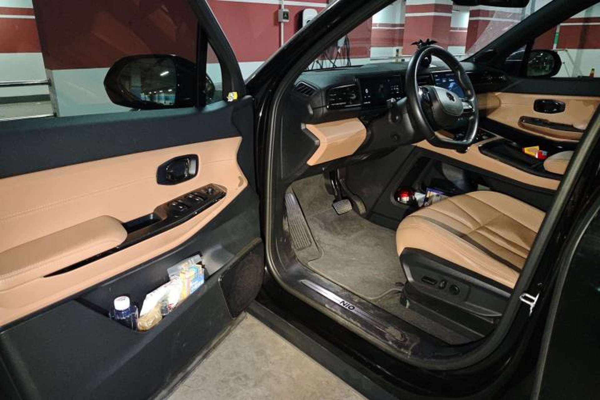 Used Nio ES8 2022 75 kWh Six-Seater Version Driver Seat