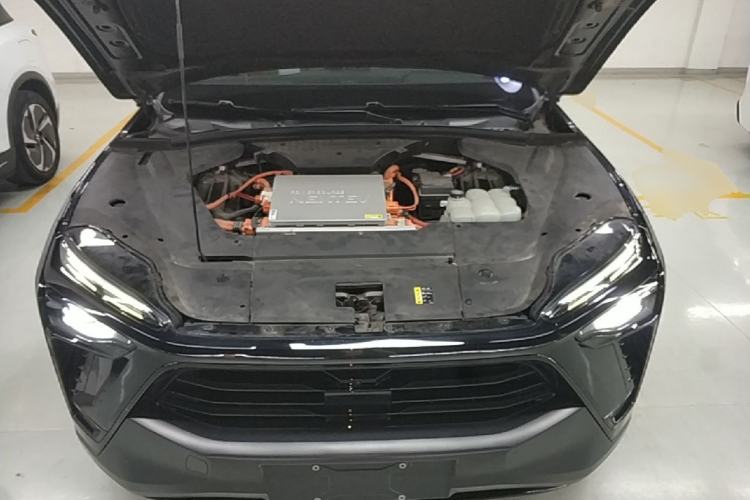 Used Nio ES8 2022 75 kWh Six-Seater Version Engine Bay