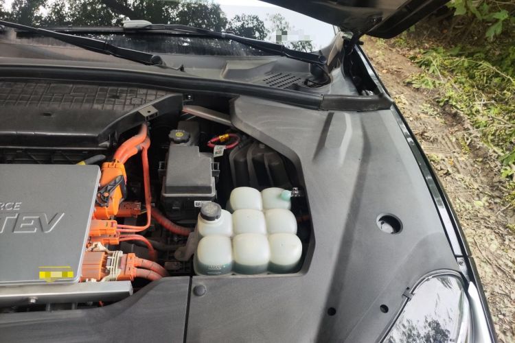 Used Nio ES8 2022 75 kWh Six-Seater Version Engine Bay Left