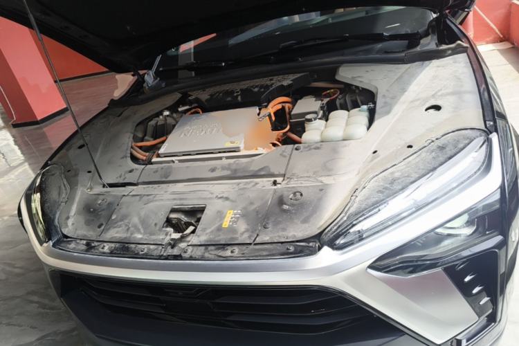 Used Nio ES8 2022 100 kWh Six-Seater Version Engine Bay