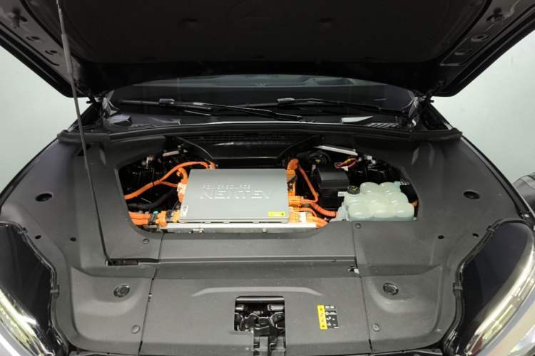 Used Nio ES8 2022 100 kWh Six-Seater Version Engine Bay