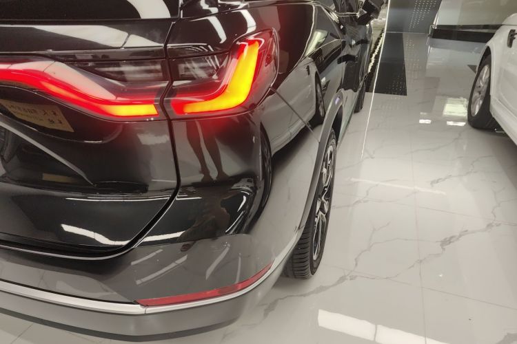 Used Nio ES8 2022 75 kWh Six-Seater Version Exterior 6