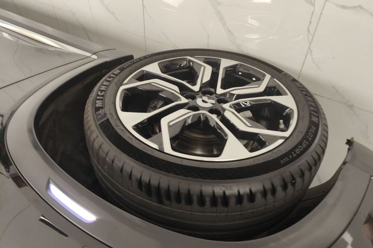 Used Nio ES8 2022 75 kWh Six-Seater Version Exterior 7