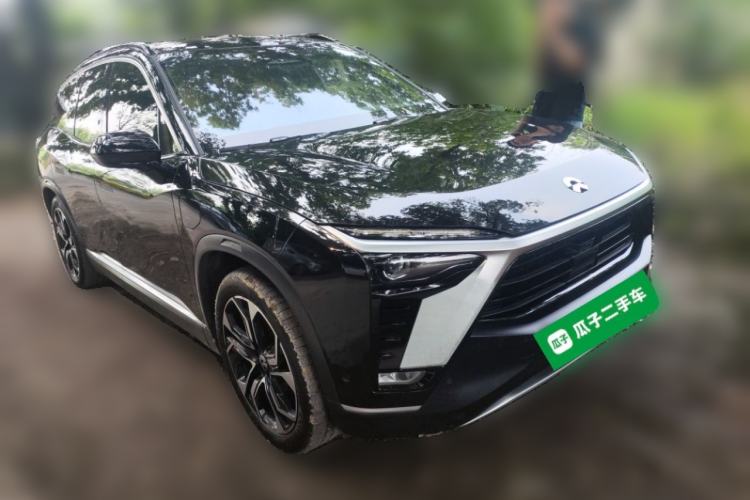 Used Nio ES8 2022 75 kWh Six-Seater Version Front Right 45 Deg