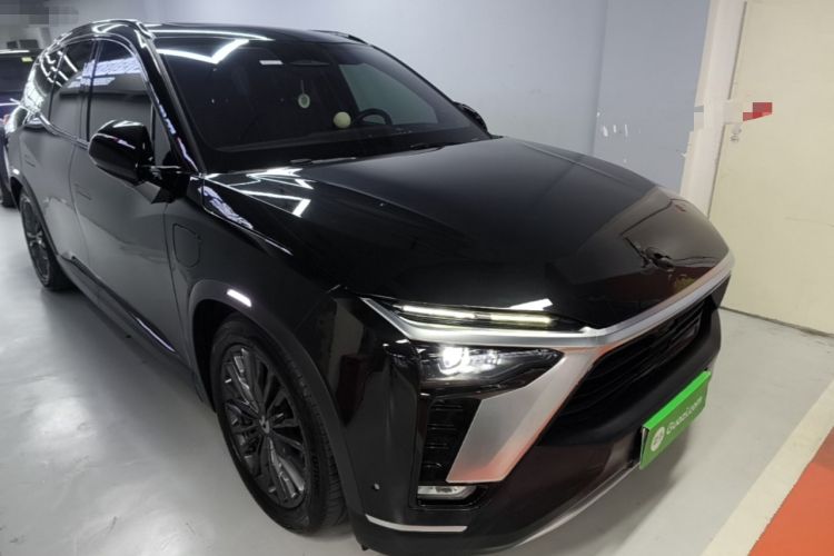 Used Nio ES8 2022 100 kWh Six-Seater Version Front Right 45 Deg