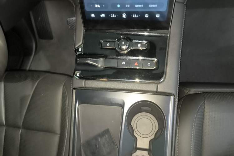 Used Nio ES8 2022 100 kWh Six-Seater Version Gear Lever