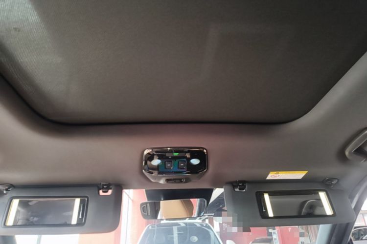 Used Nio ES8 2022 100 kWh Six-Seater Version Headliner