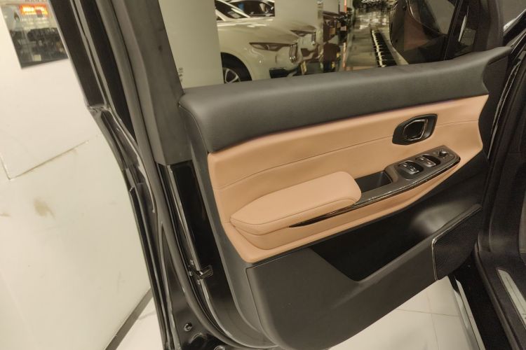 Used Nio ES8 2022 75 kWh Six-Seater Version Interior 7