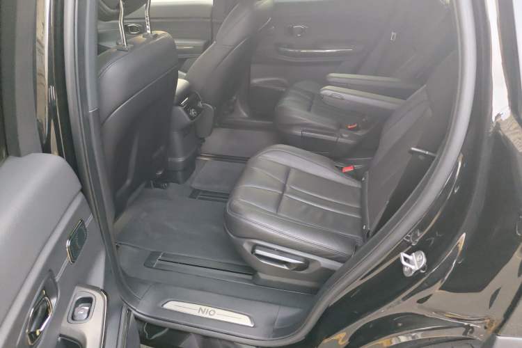 Used Nio ES8 2022 75 kWh Six-Seater Version Left Rear Seat