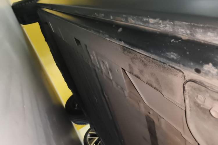 Used Nio ES8 2022 100 kWh Six-Seater Version Right Side Sill