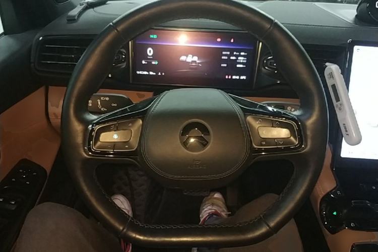 Used Nio ES8 2022 75 kWh Six-Seater Version Steering Wheel