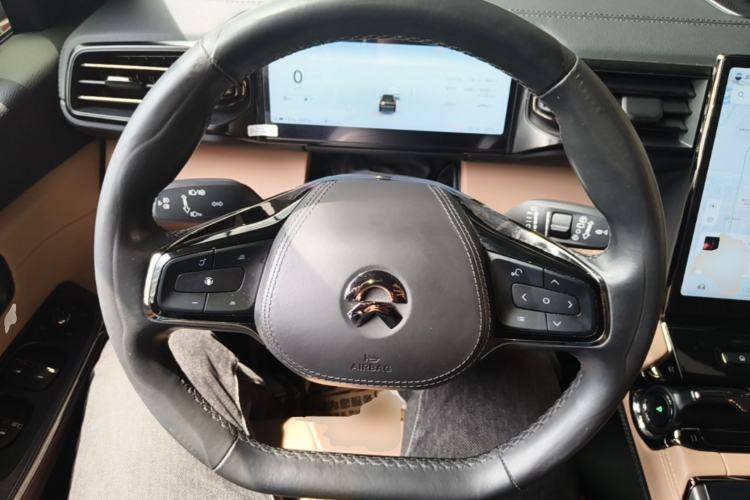 Used Nio ES8 2022 100 kWh Six-Seater Version Steering Wheel