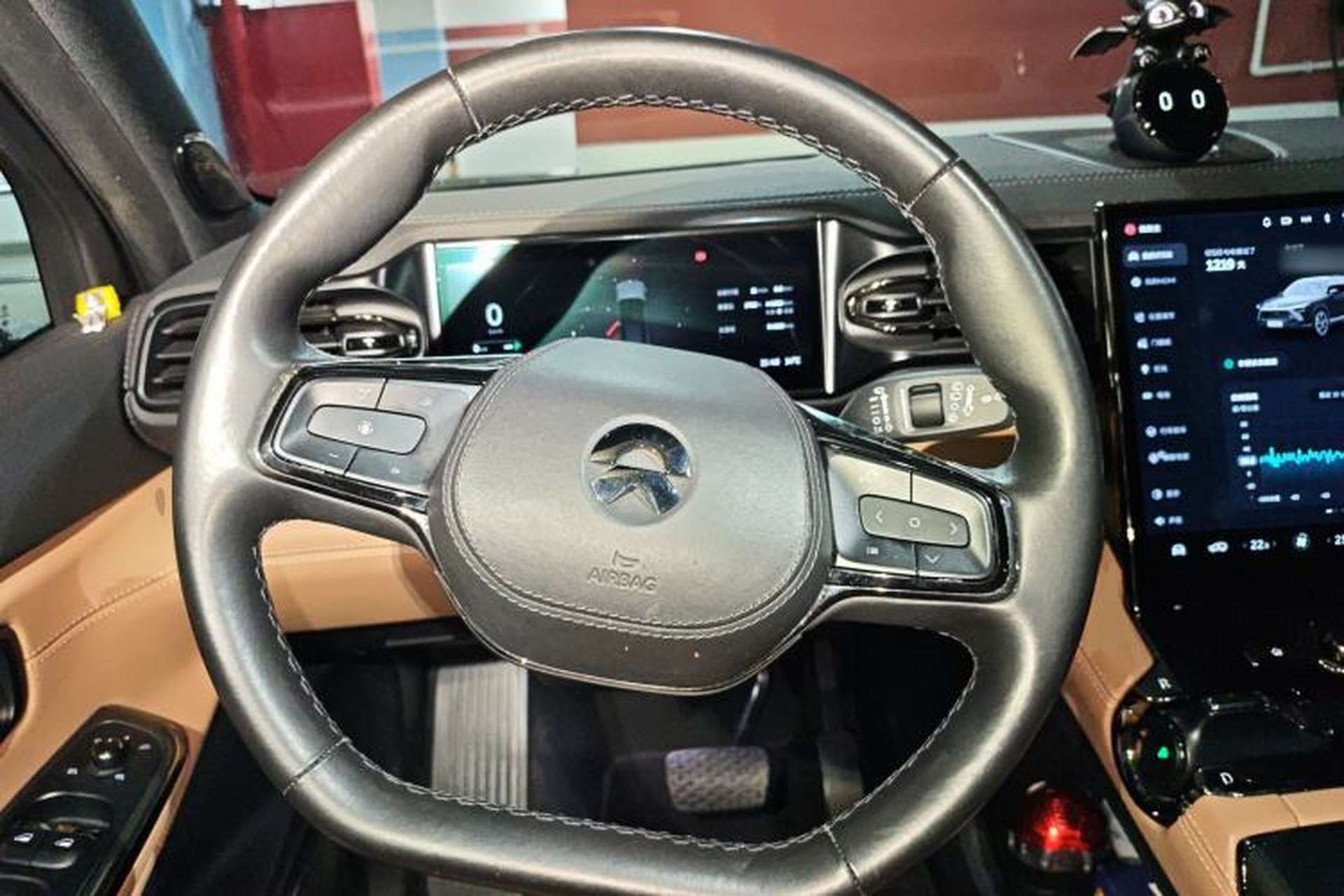 Used Nio ES8 2022 75 kWh Six-Seater Version Steering Wheel