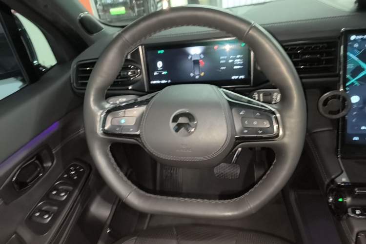 Used Nio ES8 2022 100 kWh Six-Seater Version Steering Wheel