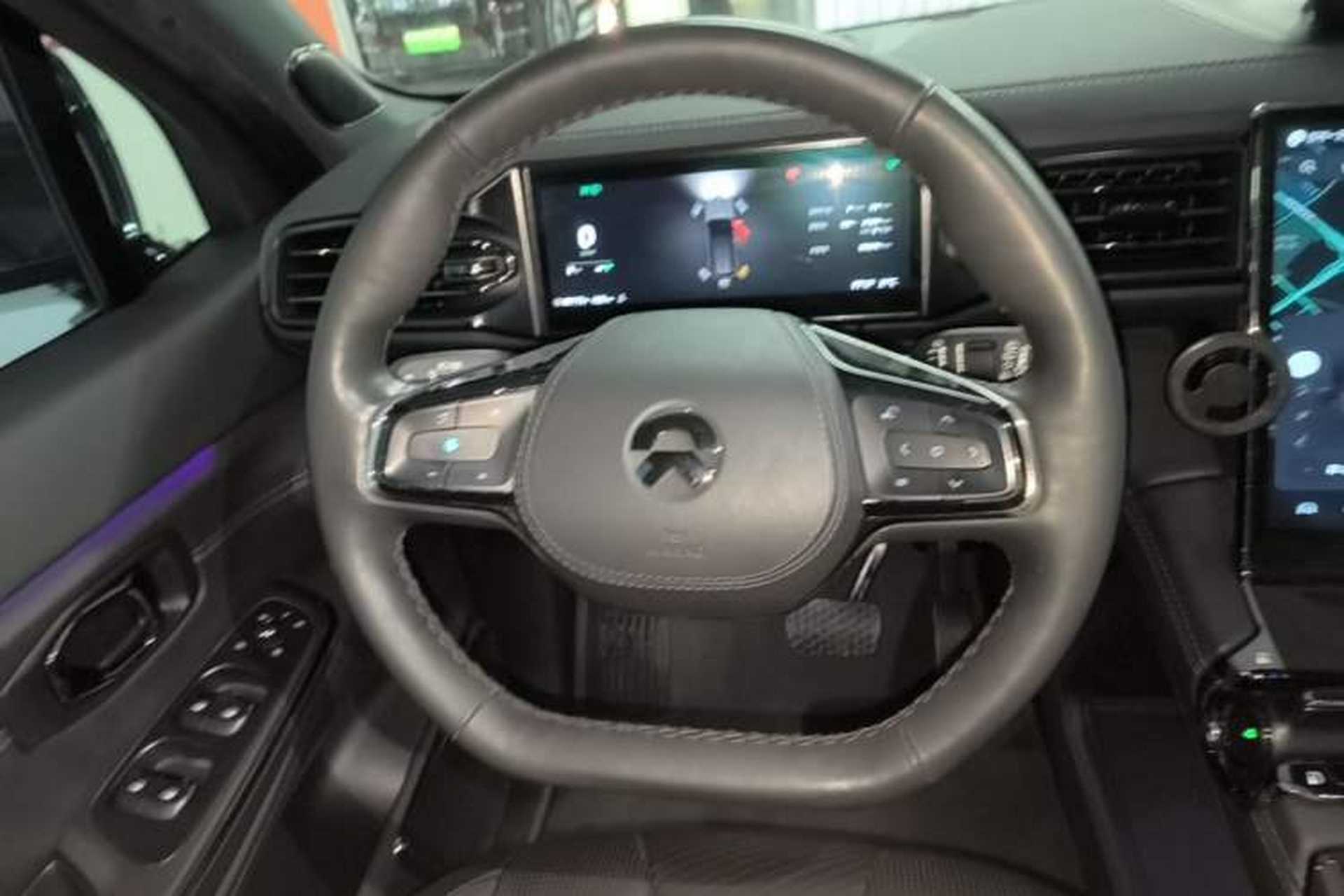 Used Nio ES8 2022 100 kWh Six-Seater Version Steering Wheel