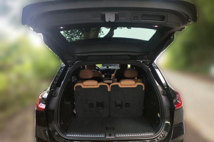 Used Nio ES8 2022 75 kWh Six-Seater Version Trunk