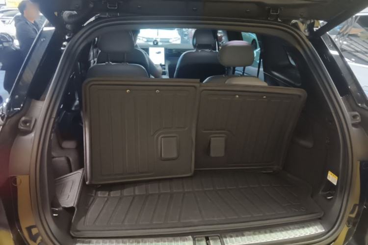 Used Nio ES8 2022 100 kWh Six-Seater Version Trunk
