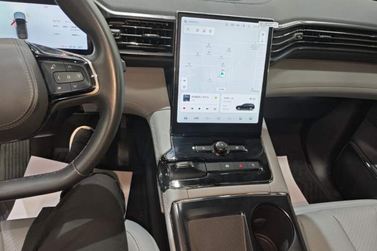 Used Nio ES8 2022 75 kWh 7-Seater Version Audio And AC Panel