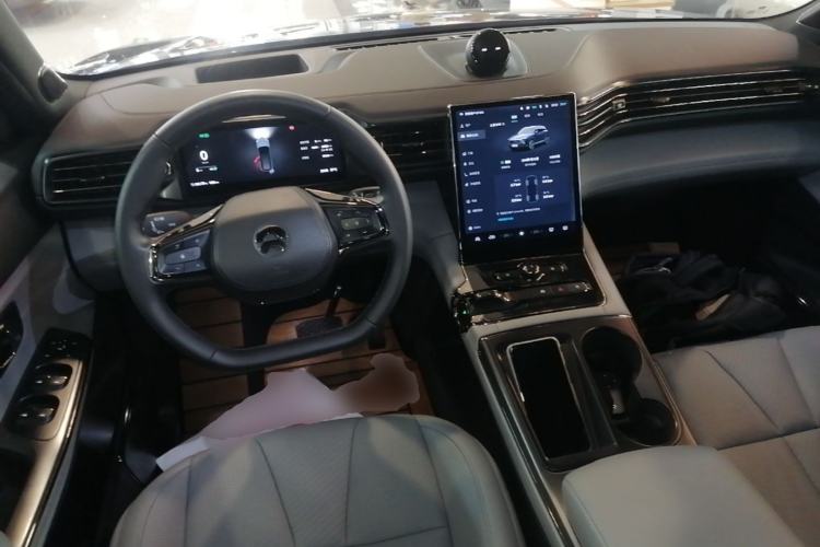 Used Nio ES8 2022 100 kWh Six-Seater Version Center Console