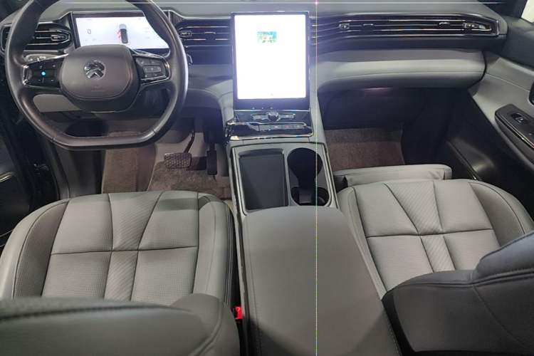 Used Nio ES8 2022 75 kWh Six-Seater Version Center Console