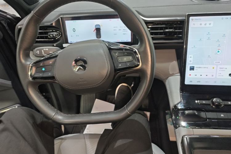 Used Nio ES8 2022 75 kWh 7-Seater Version Center Console