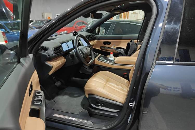 Used Nio ES8 2022 75 kWh Six-Seater Version Driver Seat