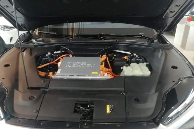 Used Nio ES8 2022 100 kWh Six-Seater Version Engine Bay