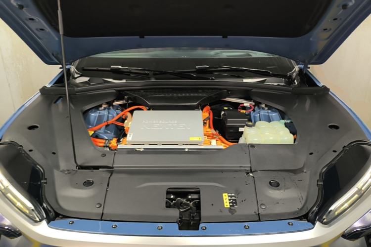 Used Nio ES8 2022 100kWh Signature Edition Six-Seater Engine Bay