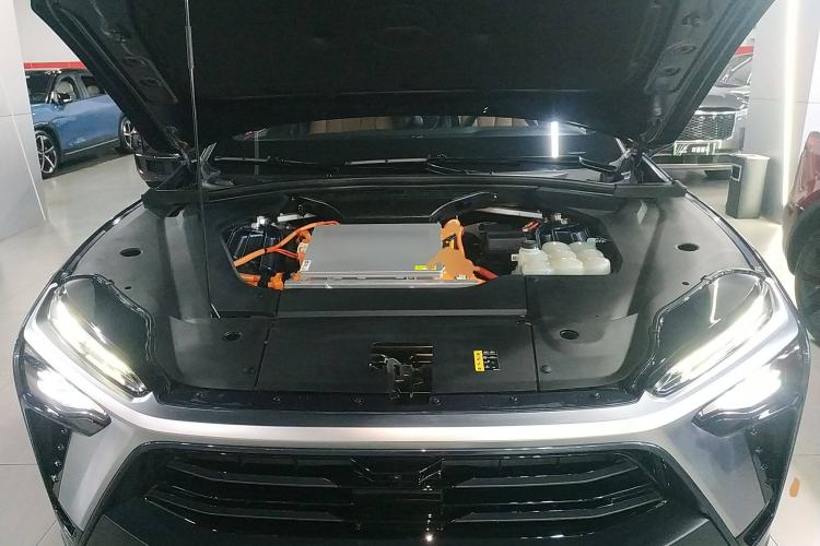 Used Nio ES8 2022 75 kWh 7-Seater Version Engine Bay