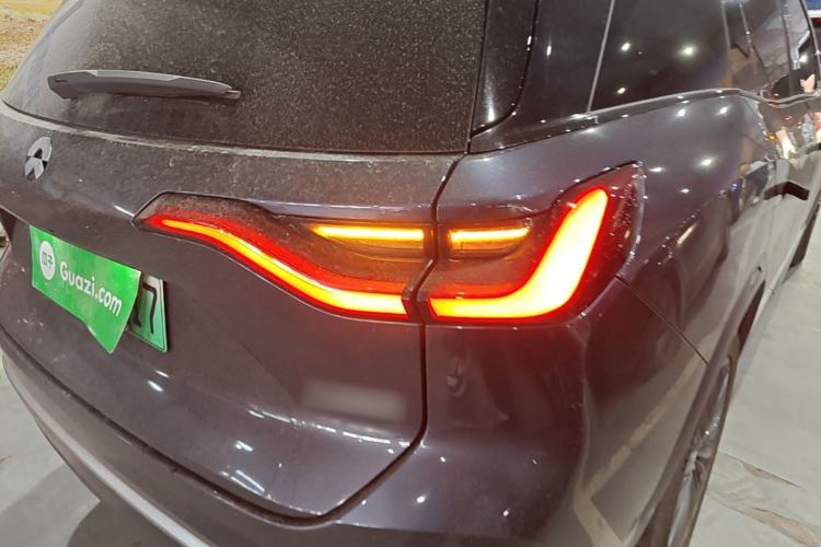 Used Nio ES8 2022 75 kWh Six-Seater Version Exterior 3