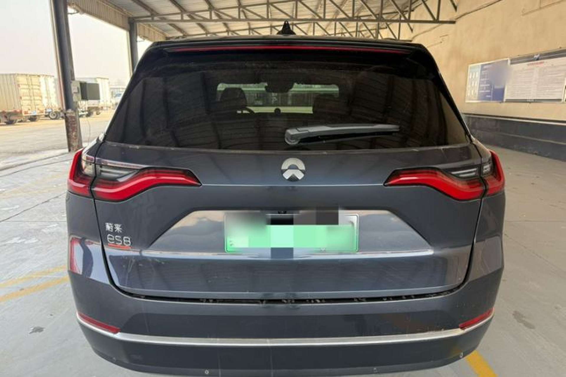 Used Nio ES8 2022 100 kWh Six-Seater Version Exterior 5
