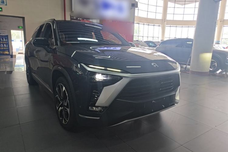 Used Nio ES8 2022 75 kWh 7-Seater Version Front Right 45 Deg