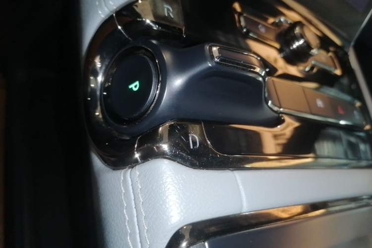 Used Nio ES8 2022 100 kWh Six-Seater Version Gear Lever