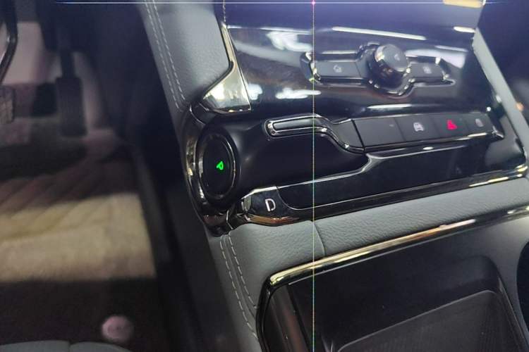 Used Nio ES8 2022 75 kWh Six-Seater Version Gear Lever